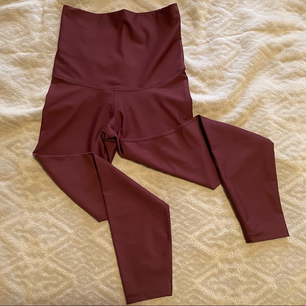 Old Navy postpartum compression powersoft leggings
